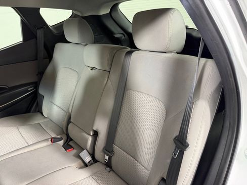 Used 2017 Hyundai Santa Fe Sport image 19