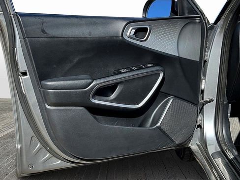 Certified 2023 Kia Soul LX w/ LX Technology Package image 18