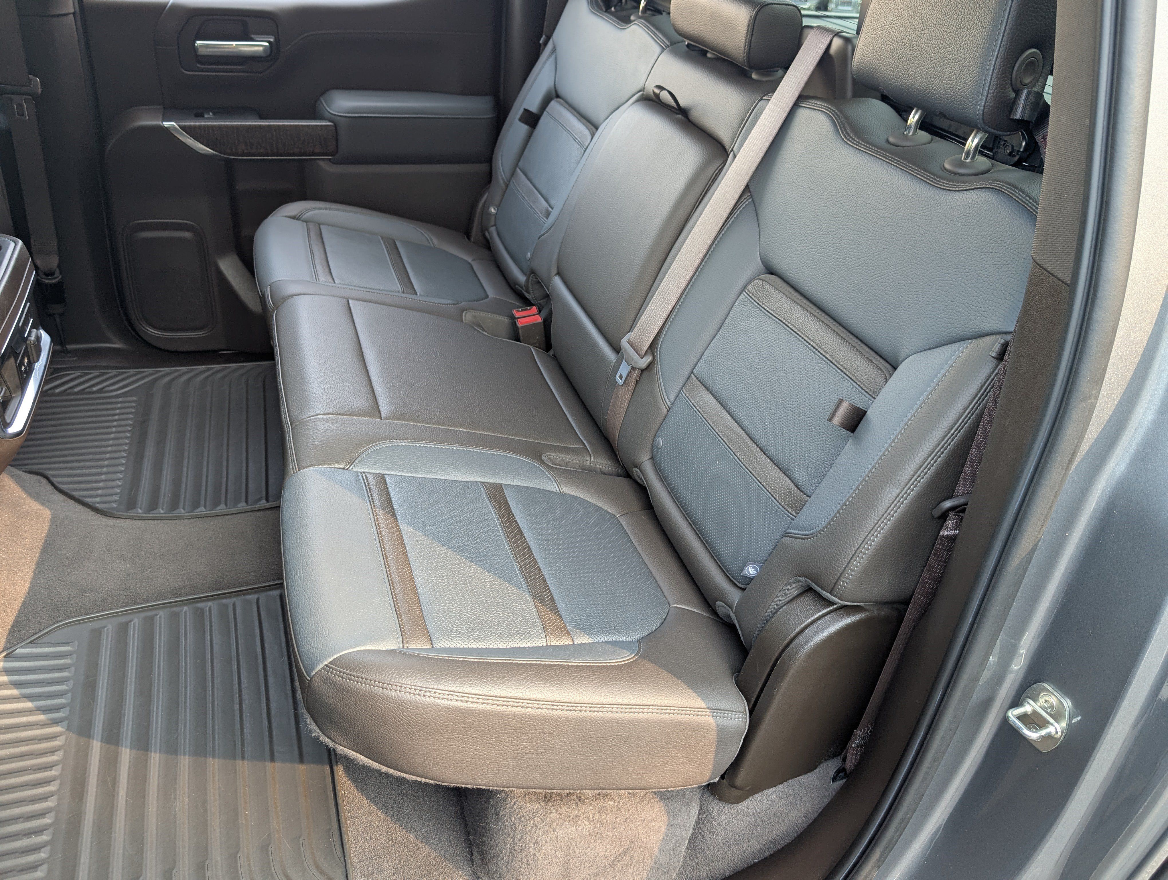 Used 2020 GMC Sierra 1500 Denali w/ Denali Ultimate Package AWD/4WD image 17