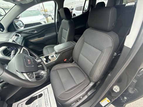 Certified 2023 GMC Acadia SLE w/ Driver Convenience Package image 23