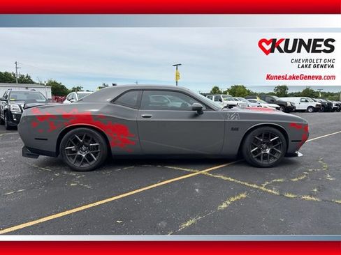 Used 2017 Dodge Challenger R/T w/ Quick Order Package 28P T/A RWD image 3