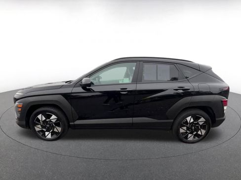 Used 2025 Hyundai Kona SEL image 9