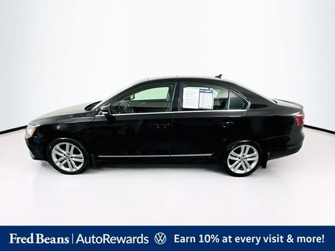Used 2017 Volkswagen Jetta SEL FWD image 5