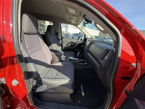 Used 2023 Nissan Frontier S w/ Technology Package image 22