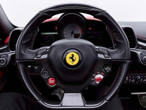 Used 2014 Ferrari 458 Spider RWD image 61