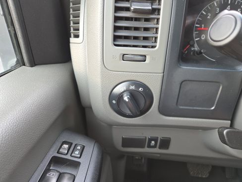 Used 2020 Nissan NV 1500 S image 19