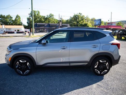 Used 2025 Kia Seltos SX w/ SX Sunroof Package image 6