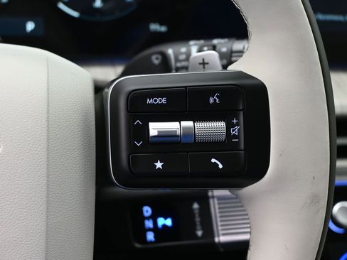 Used 2025 Hyundai Santa Fe Calligraphy image 13