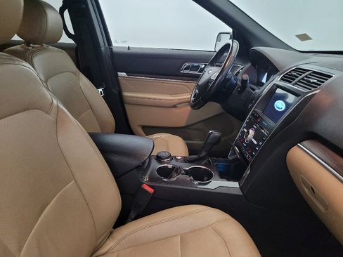 Used 2017 Ford Explorer Limited AWD/4WD image 21