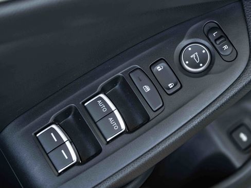 Used 2022 Honda Accord Sport image 32