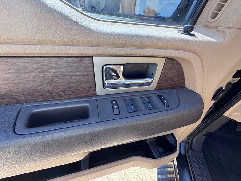 Used 2013 Ford F150 Lariat w/ Luxury Equipment Group RWD image 14