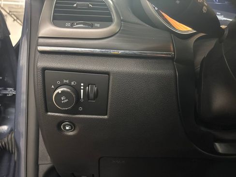 Used 2019 Jeep Grand Cherokee Limited AWD/4WD image 27