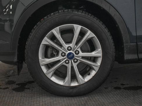 Used 2019 Ford Escape SE image 9