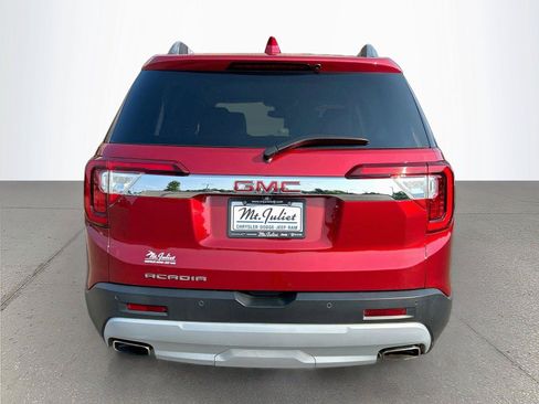 Used 2021 GMC Acadia SLT w/ LPO, Floor Liner Package FWD image 5