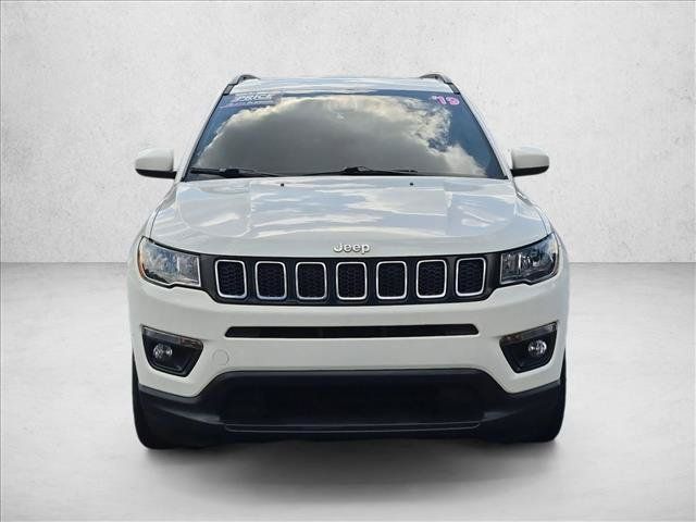 Used 2019 Jeep Compass Latitude FWD image 2