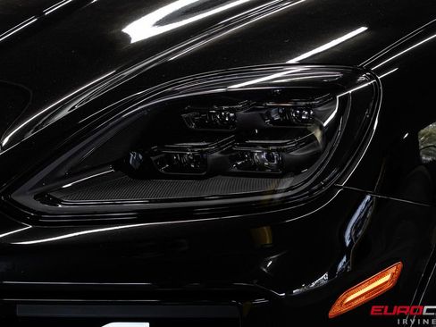 Used 2025 Porsche Cayenne GTS image 10