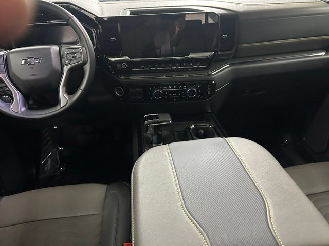 Used 2023 Chevrolet Silverado 1500 ZR2 w/ Technology Package AWD/4WD image 15