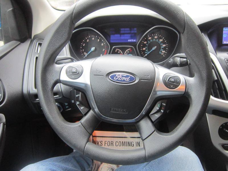 Used 2013 Ford Focus SE FWD image 10