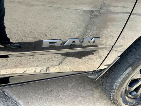 Used 2025 RAM 2500 Laramie w/ Night Edition AWD/4WD image 10