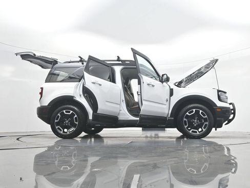 Used 2023 Ford Bronco Sport Outer Banks w/ Tech Package AWD/4WD image 52