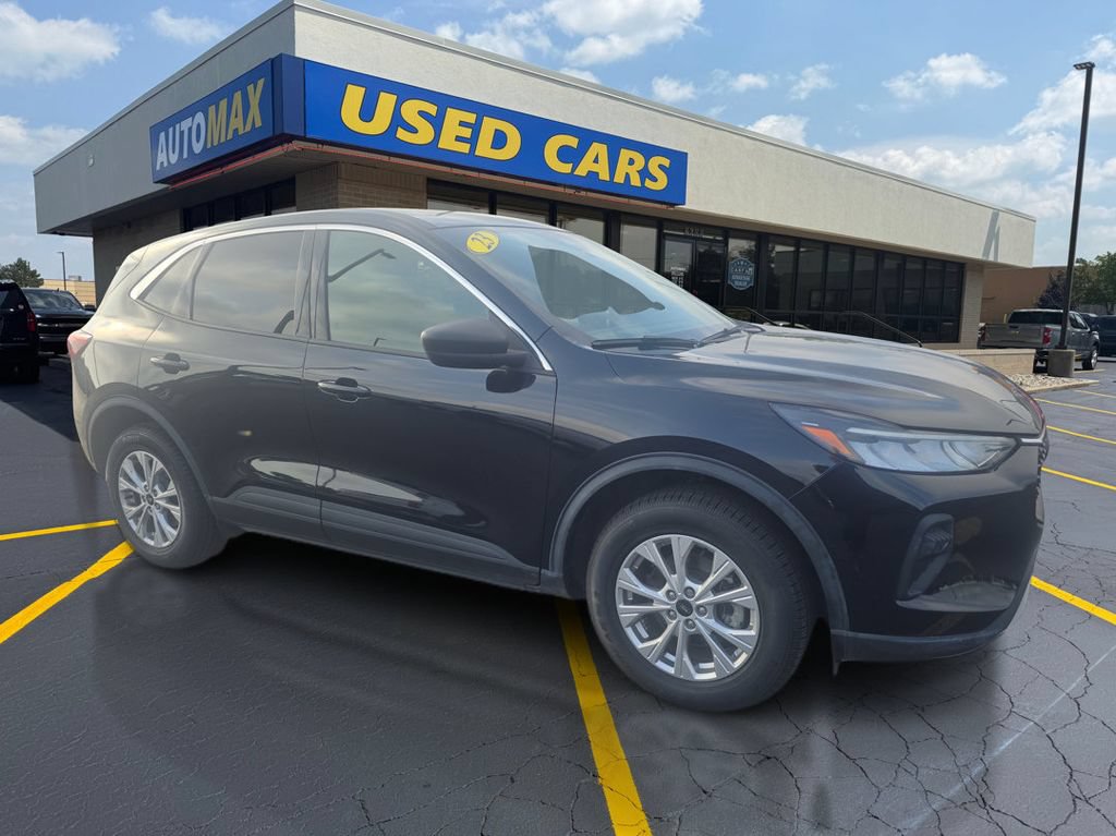 Used 2023 Ford Escape Active AWD/4WD image 4