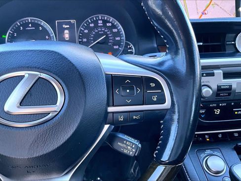 Used 2016 Lexus ES 350 w/ Luxury Package w/Wood Trim image 25