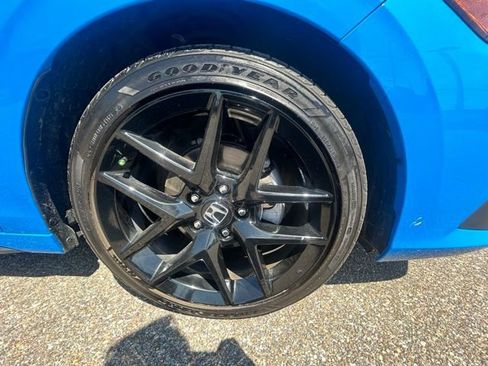 Used 2024 Honda Civic Sport image 9