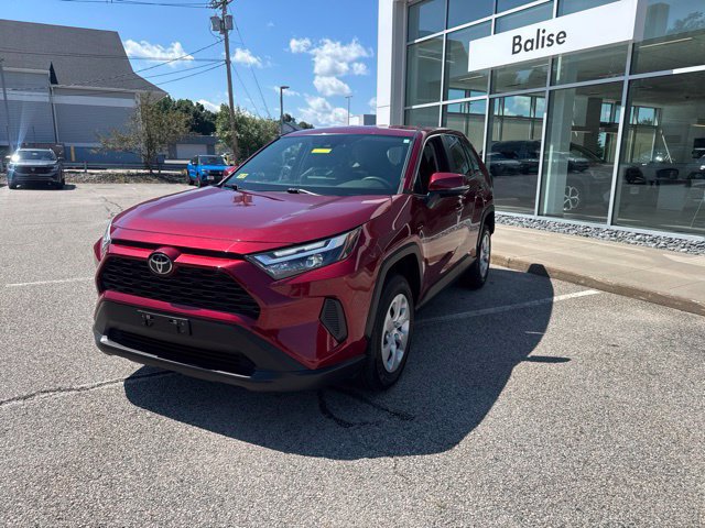 Used 2024 Toyota RAV4 LE AWD/4WD image 1