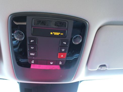 Certified 2025 Kia Carnival image 26