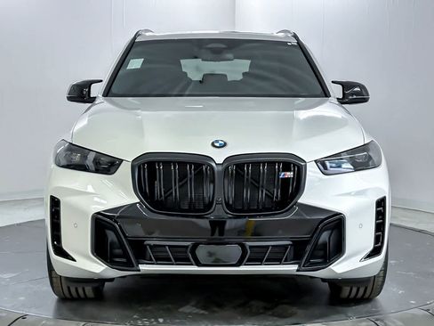 New 2026 BMW X5 M60i w/ Climate Comfort Package image 10