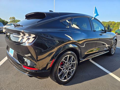 Certified 2024 Ford Mustang Mach-E GT image 6