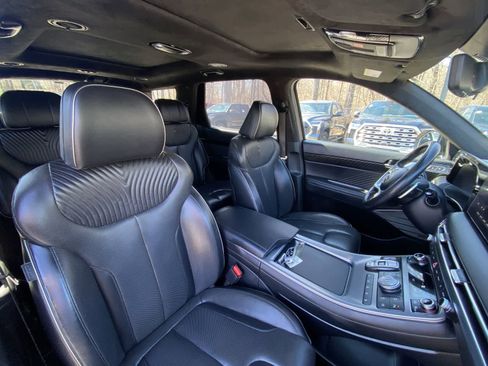 Used 2023 Hyundai Palisade Calligraphy image 22