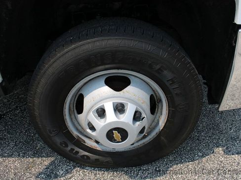 Used 2016 Chevrolet Silverado 3500 W/T image 31