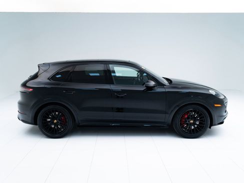 Certified 2023 Porsche Cayenne GTS image 8