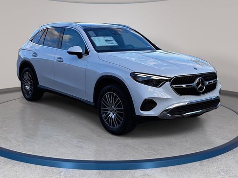 New 2026 Mercedes-Benz GLC 300 4MATIC image 3
