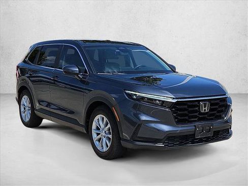 Used 2025 Honda CR-V EX image 3