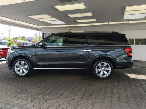 Used 2024 Ford Expedition Max Platinum AWD/4WD image 11