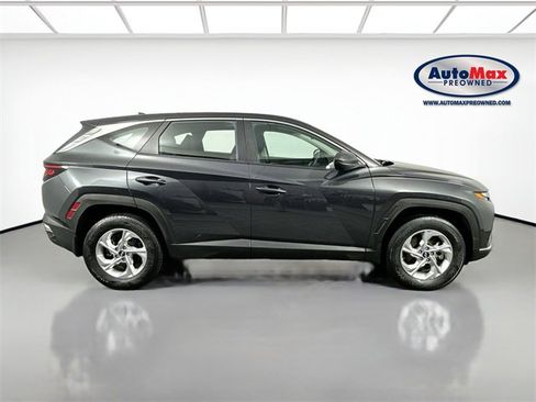 Used 2023 Hyundai Tucson SE image 9