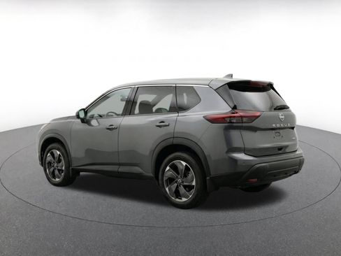 Used 2025 Nissan Rogue SV AWD/4WD image 7