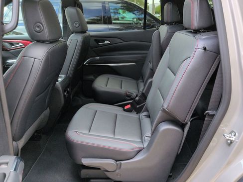 New 2026 Chevrolet Traverse Z71 w/ Driver Confidence Package AWD/4WD image 23