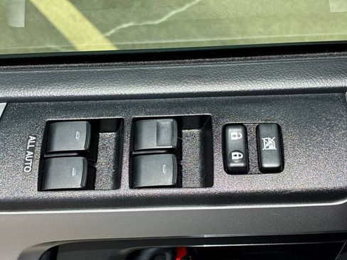 Used 2019 Toyota 4Runner SR5 Premium RWD image 13