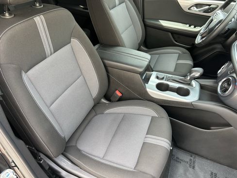 Used 2025 Chevrolet Blazer LT FWD image 10