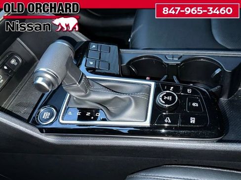 Used 2025 Kia Sportage EX image 18