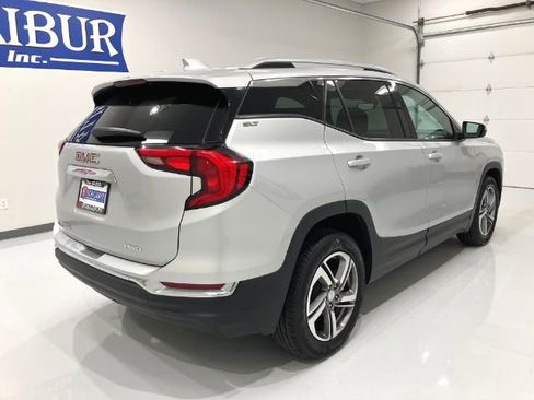Used 2020 GMC Terrain SLT image 17