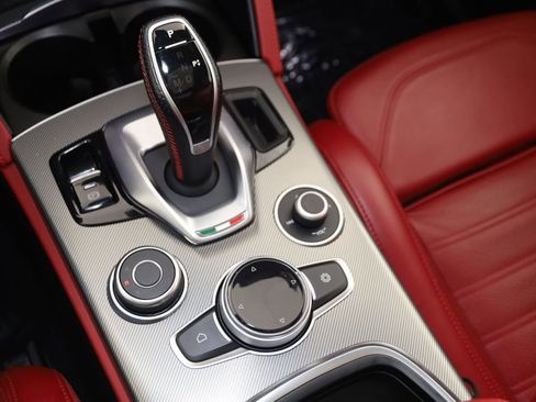 Used 2020 Alfa Romeo Stelvio Ti Sport w/ Quick Order Package 22S Sport image 30