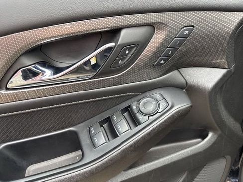 Used 2023 Chevrolet Traverse Premier w/ Redline Edition AWD/4WD image 29