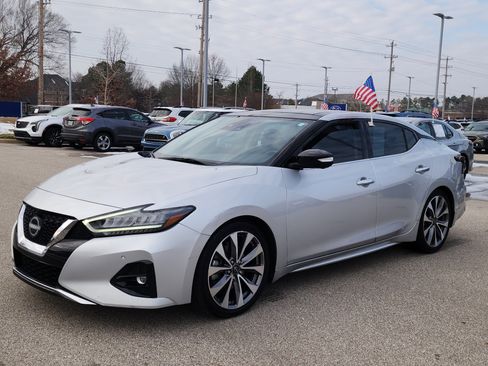 Used 2023 Nissan Maxima Platinum w/ Sport Mat Group image 7