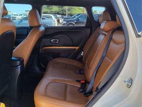 Used 2015 Kia Soul ! w/ Sun & Sound Package image 22