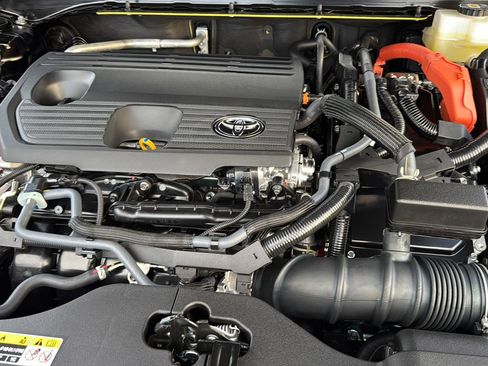 New 2026 Toyota Crown XLE image 28