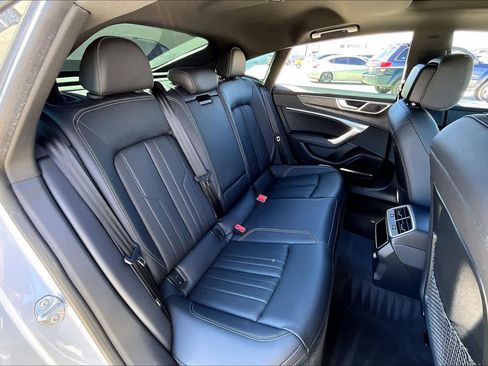 Used 2021 Audi A7 e Prestige w/ Prestige Package image 19